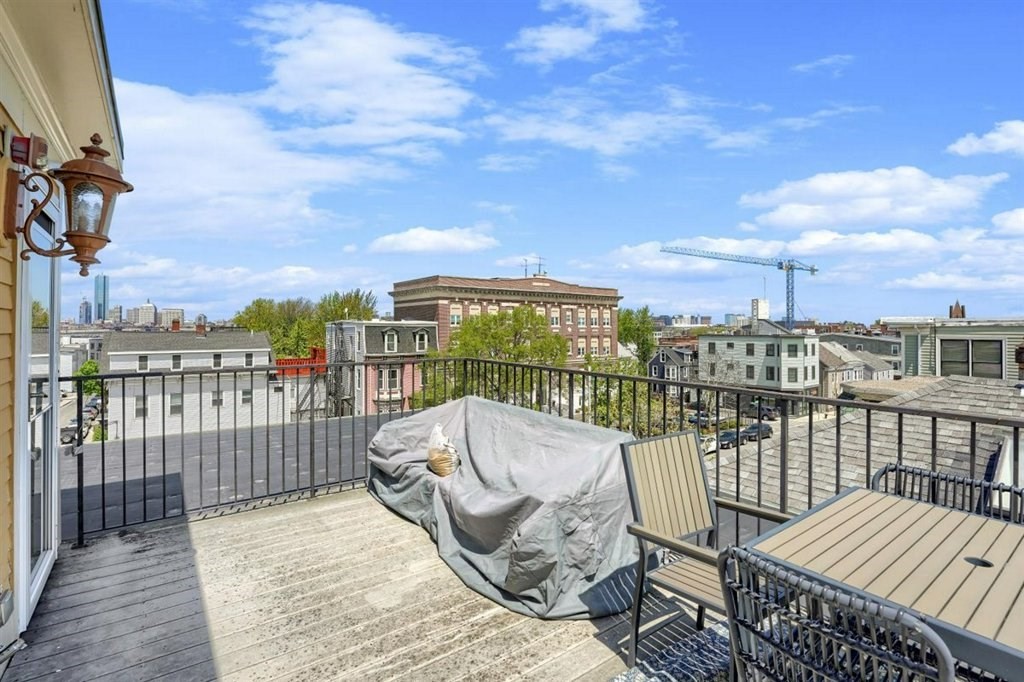 2 bed, 1 bath apartment for rent at 360-362 Dorchester St Unit 4, South Boston — photo 14 of 30