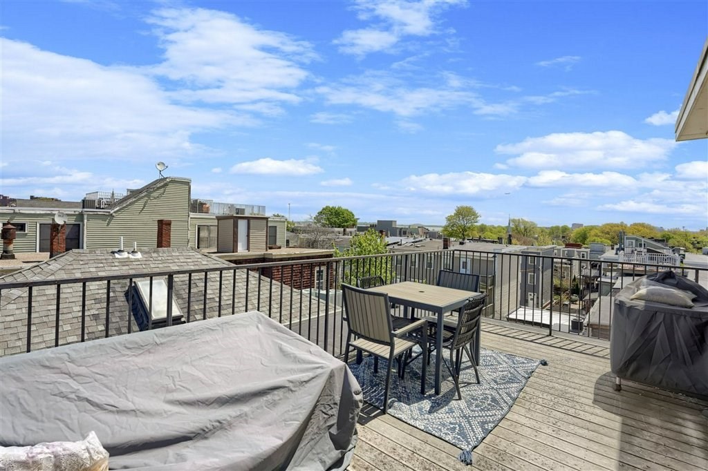 2 bed, 1 bath apartment for rent at 360-362 Dorchester St Unit 4, South Boston — photo 13 of 30