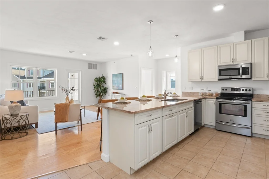 3 bed, 2 bath apartment for rent at 360 Andover St Unit 2302, Danvers — photo 5 of 28