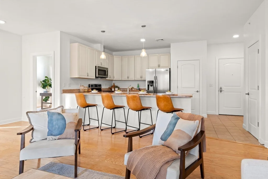 3 bed, 2 bath apartment for rent at 360 Andover St Unit 2302, Danvers — photo 4 of 28