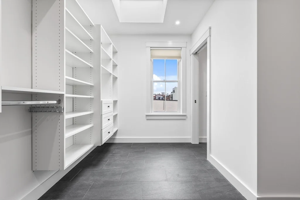 3 bed, 2 bath apartment for rent at 360 Athens St Unit 360, South Boston — photo 20 of 26