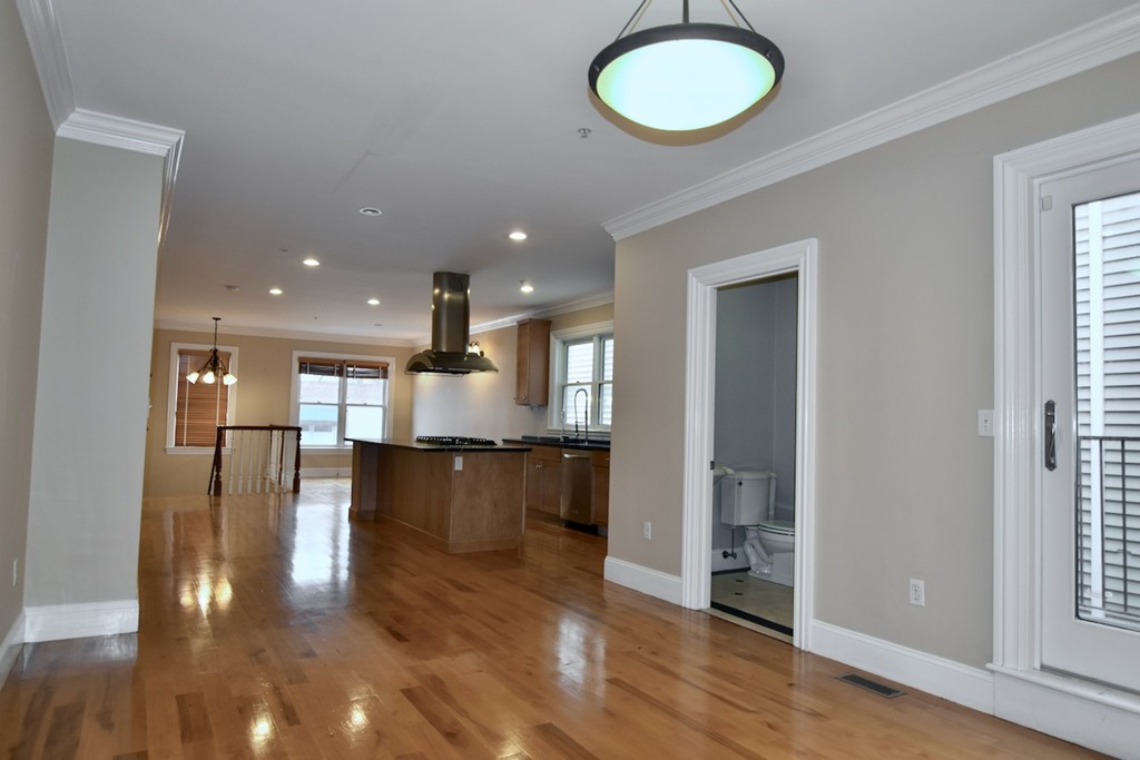 2 bed, 1 bath apartment for rent at 360 Dorchester St Unit 2, South Boston — photo 28 of 31