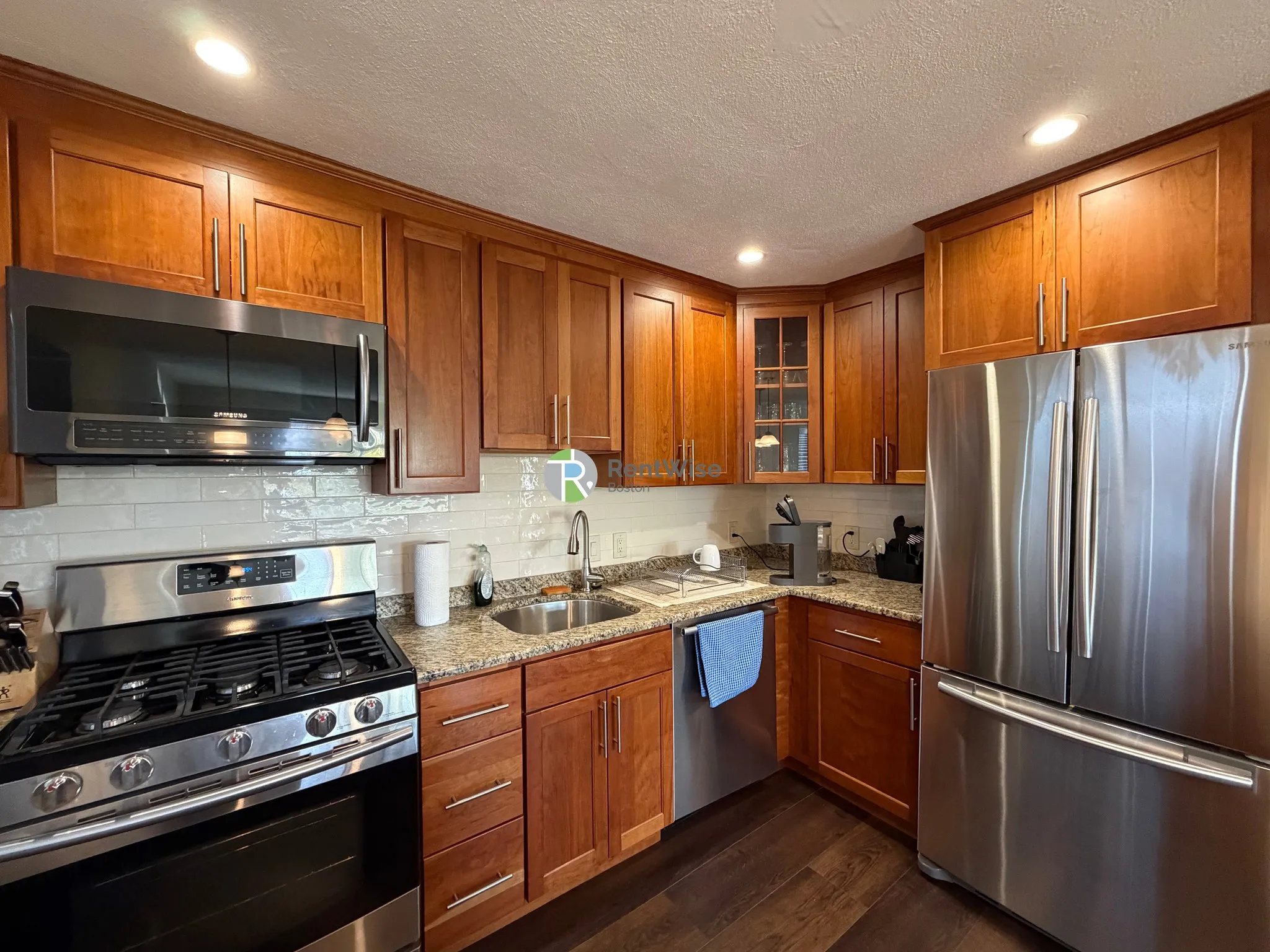1 bed, 1 bath apartment for rent at 360 Market St Unit 10, Brighton — photo 4 of 18