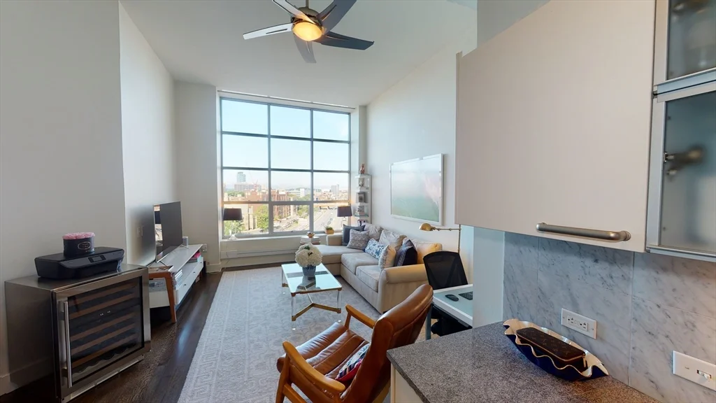 1 bed, 1 bath apartment for rent at 360 Newbury St Unit 503, Back Bay — photo 2 of 9
