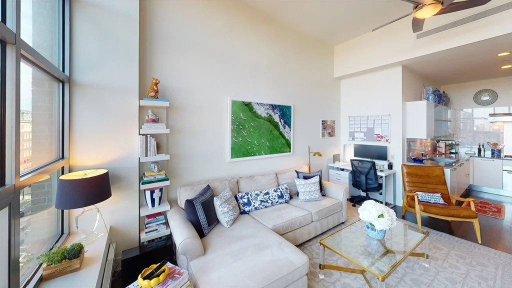 1 bed, 1 bath apartment for rent at 360 Newbury St Unit 503, Back Bay — photo 3 of 9