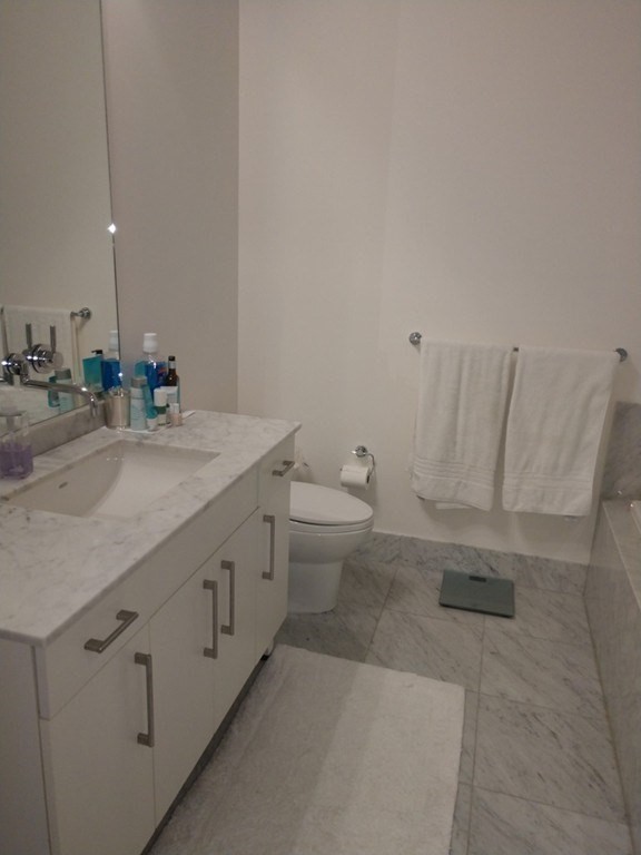 2 bed, 2 bath apartment for rent at 360 Newbury St Unit 609, Back Bay — photo 12 of 15