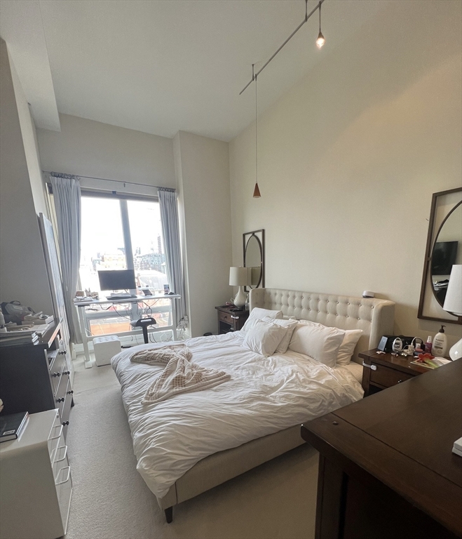 2 bed, 2 bath apartment for rent at 360 Newbury St Unit 609, Back Bay — photo 6 of 15