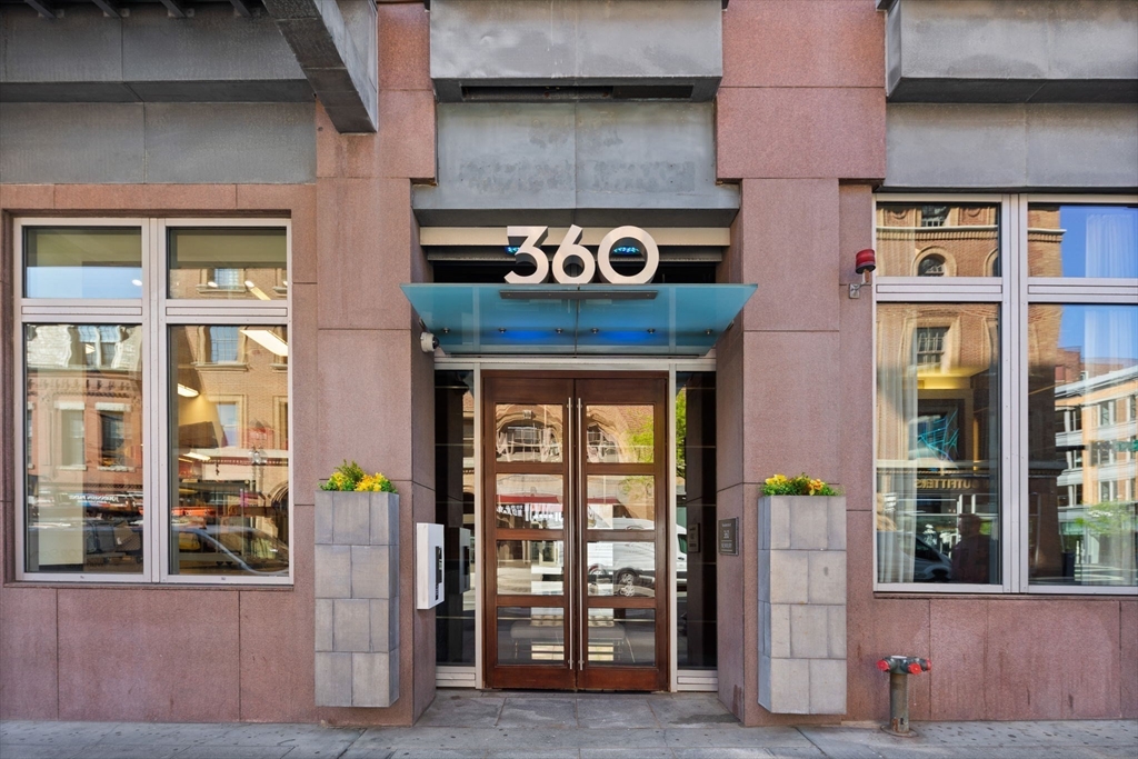 2 bed, 2 bath apartment for rent at 360 Newbury St Unit 705, Back Bay — photo 21 of 21
