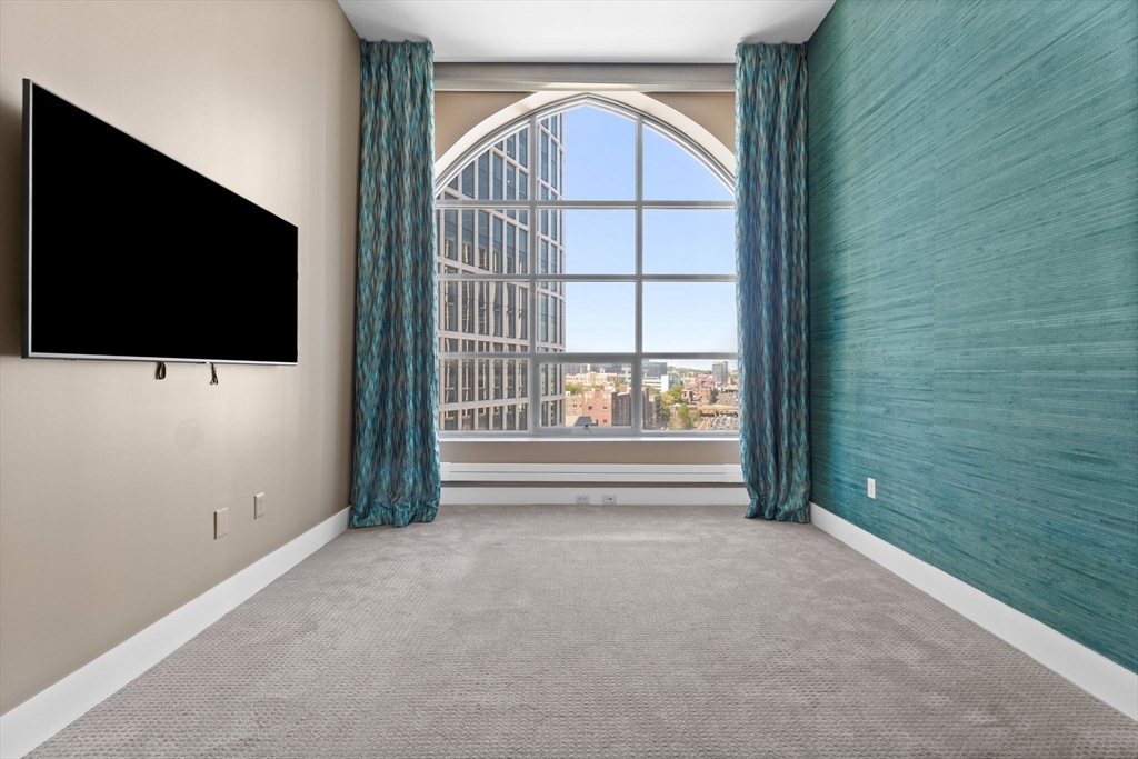 2 bed, 2 bath apartment for rent at 360 Newbury St Unit 705, Back Bay — photo 11 of 21