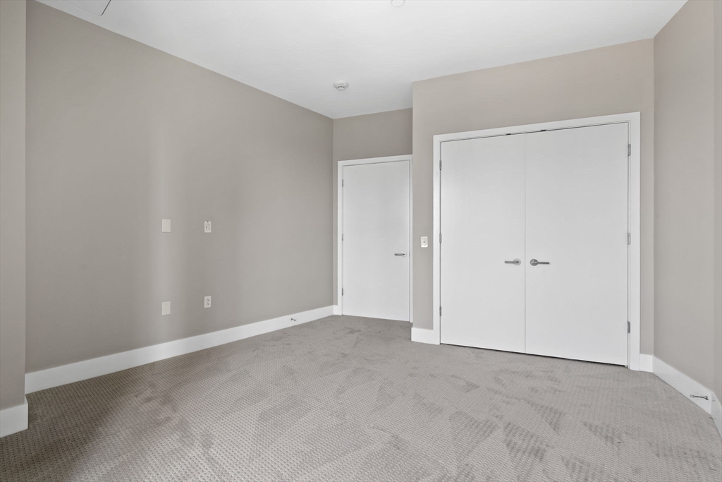 2 bed, 2 bath apartment for rent at 360 Newbury St Unit 705, Back Bay — photo 17 of 21