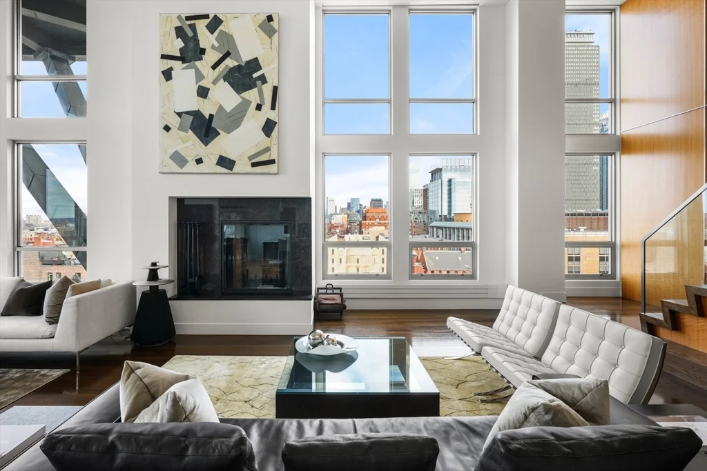 2 bed, 2 bath apartment for rent at 360 Newbury St Unit PH 810, Back Bay — photo 4 of 28