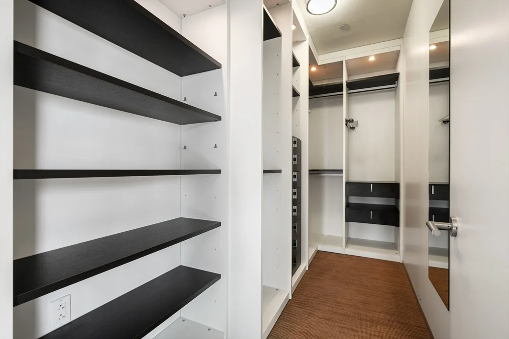 2 bed, 2 bath apartment for rent at 360 Newbury St Unit PH 810, Back Bay — photo 16 of 28
