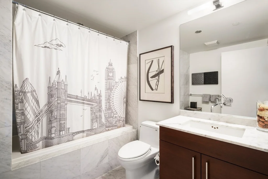 2 bed, 2 bath apartment for rent at 360 Newbury St Unit PH 810, Back Bay — photo 21 of 28