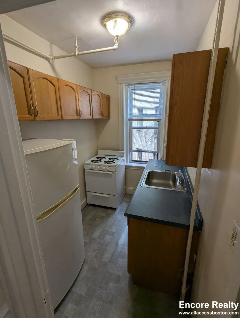 Studio bed, 1 bath apartment for rent at 360 Riverway Unit 21, Mission Hill — photo 7 of 7