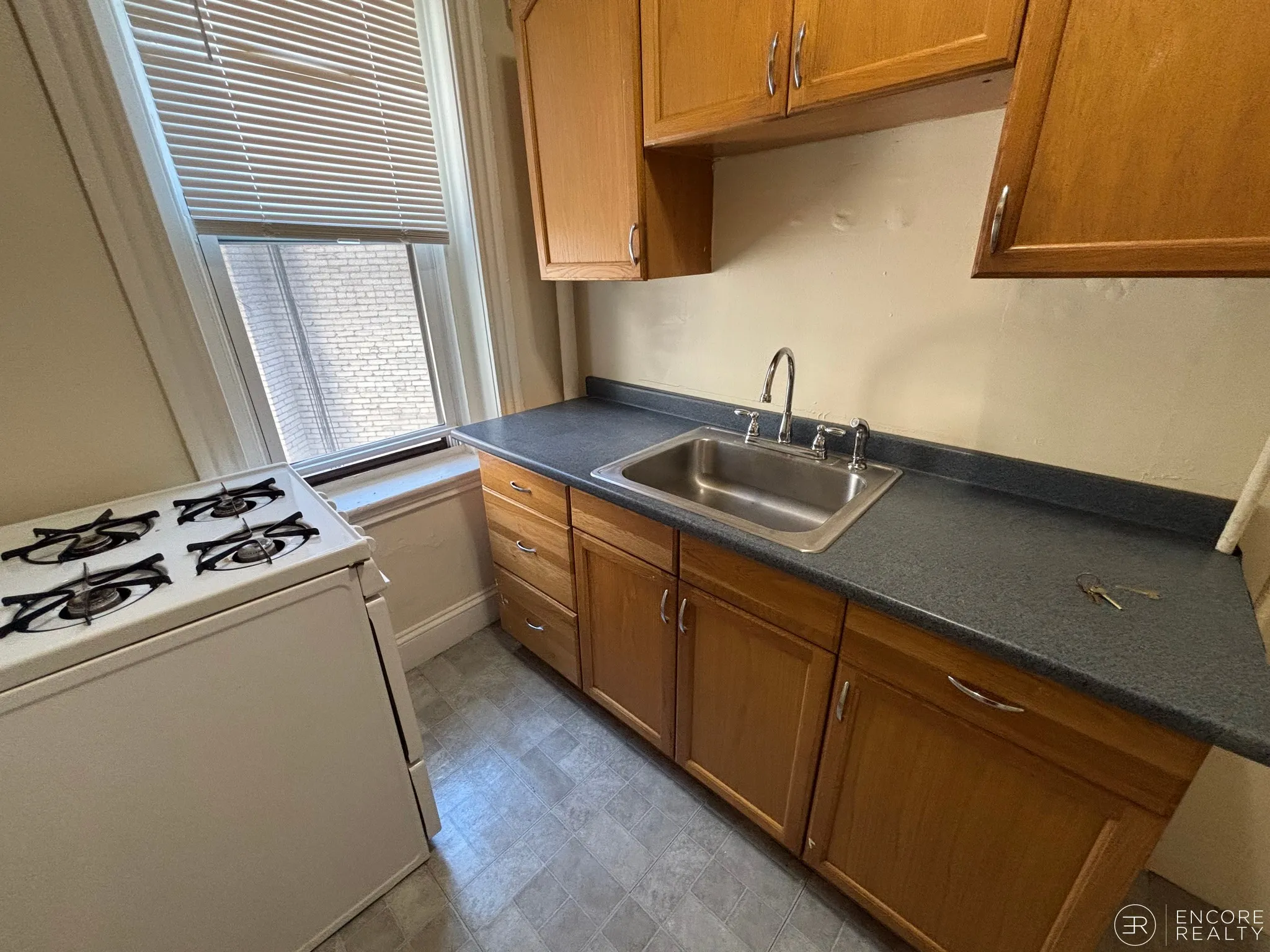 Studio bed, 1 bath apartment for rent at 360 Riverway Unit 21, Mission Hill — photo 6 of 7