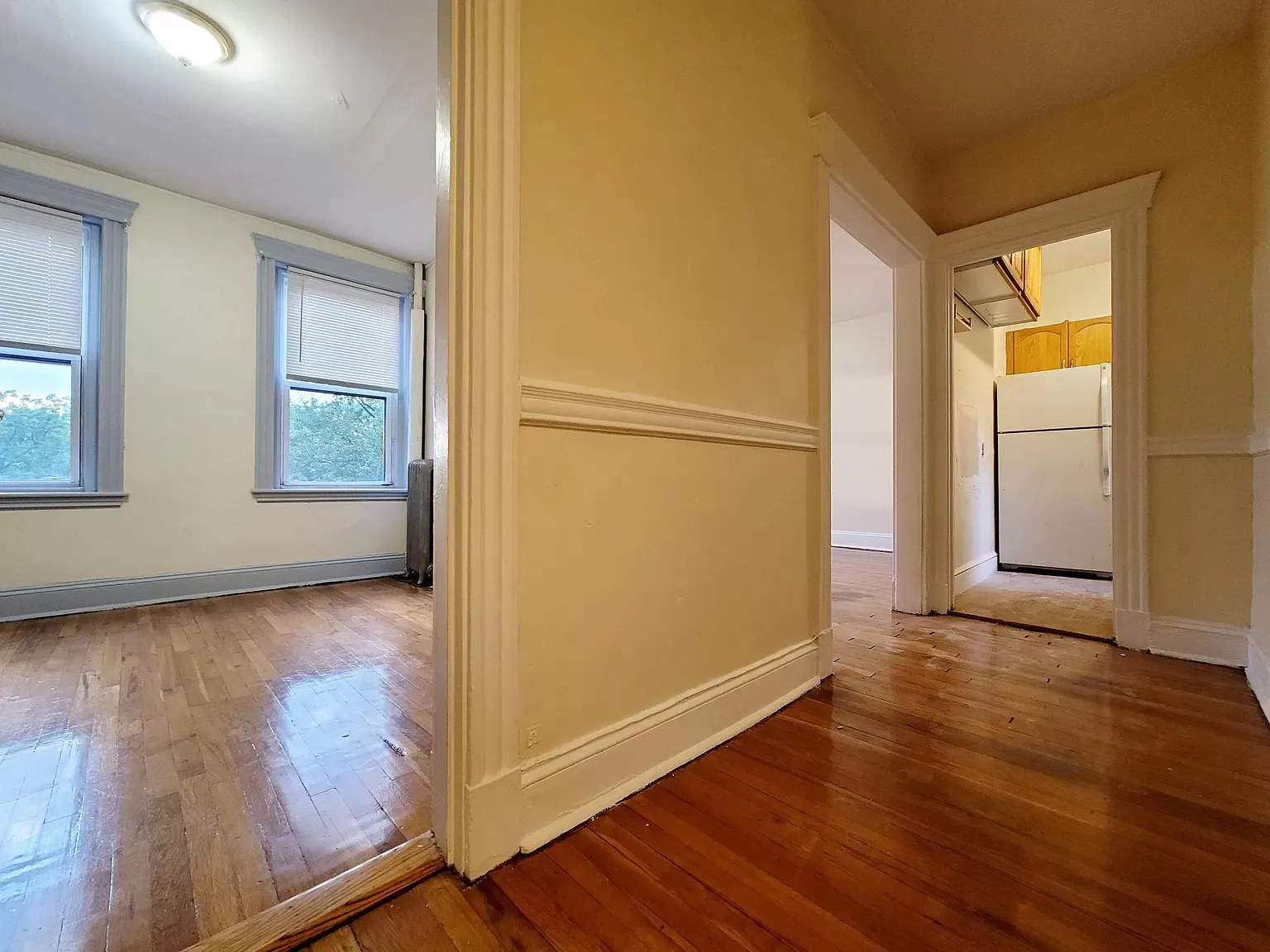 1 bed, 1 bath apartment for rent at 360 Riverway Unit 5, Mission Hill — photo 4 of 7