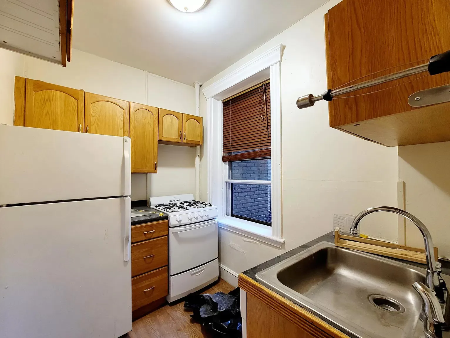 1 bed, 1 bath apartment for rent at 360 Riverway Unit 5, Mission Hill — photo 2 of 7