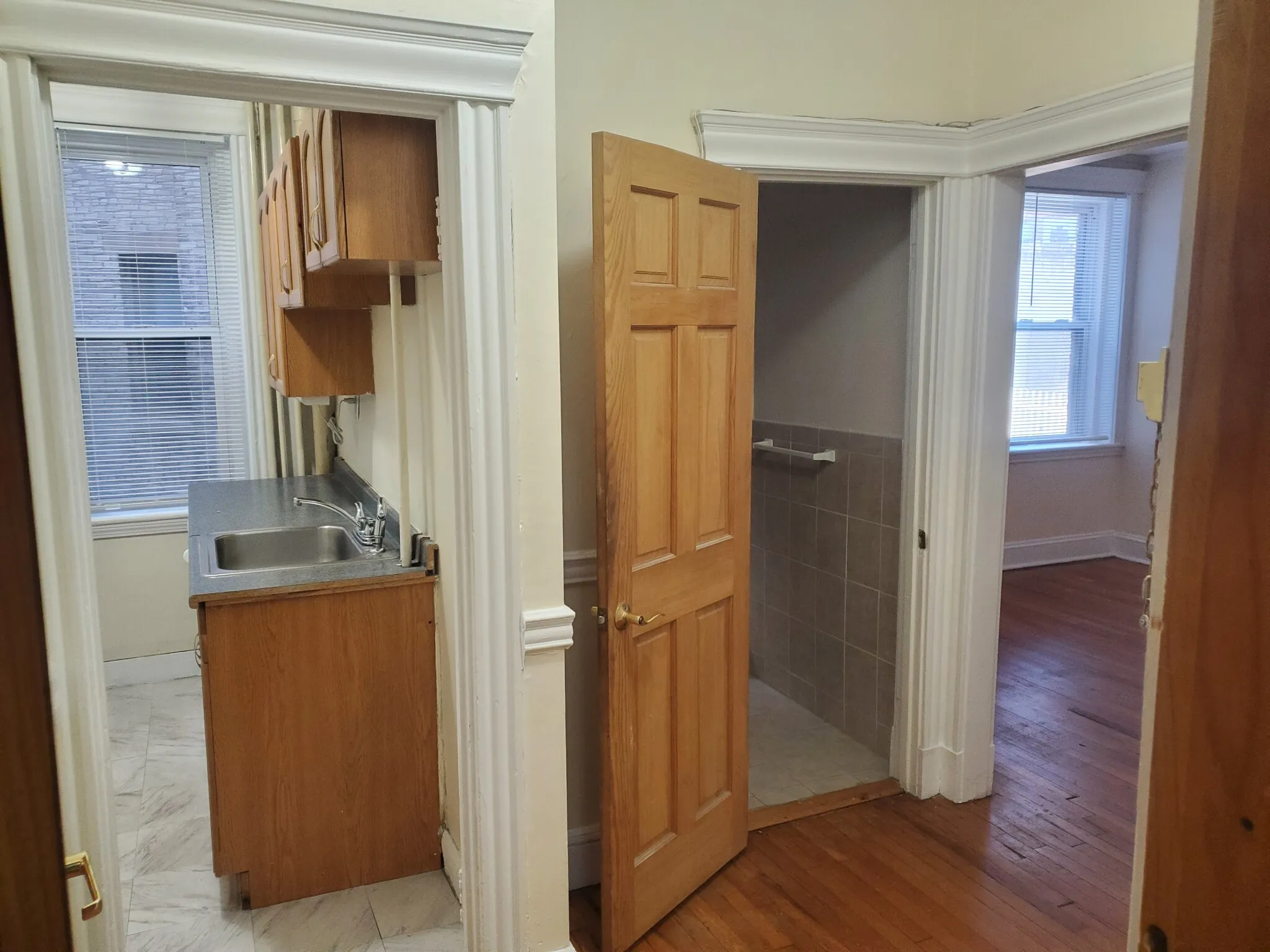 Studio bed, 1 bath apartment for rent at 360 Riverway Unit 8, Mission Hill — photo 5 of 5