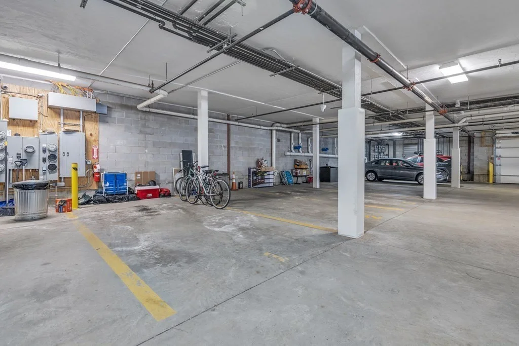 1 bed, 1 bath apartment for rent at 360 W 2nd St Unit 20, Boston — photo 10 of 10