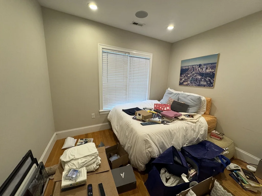 2 bed, 2 bath apartment for rent at 360 W 2nd St Unit 3, South Boston — photo 7 of 11