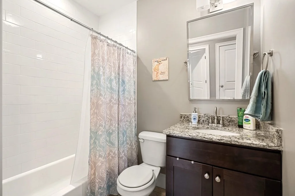 2 bed, 2 bath apartment for rent at 360 West 2nd St Unit 12, South Boston — photo 9 of 15