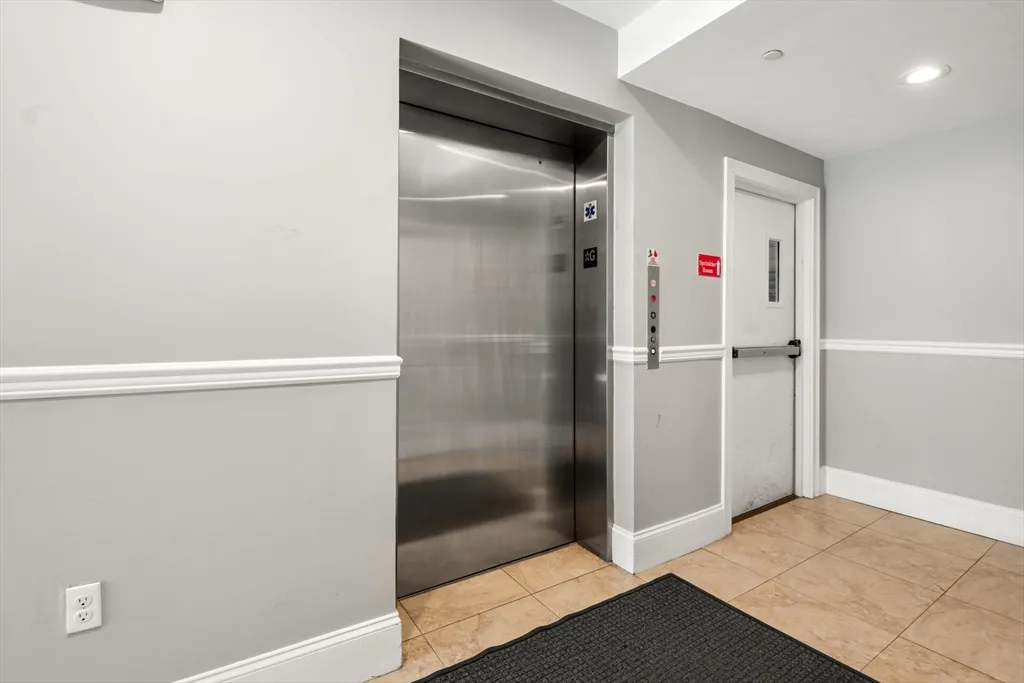 2 bed, 2 bath apartment for rent at 360 W 2nd St Unit 14, South Boston — photo 36 of 40