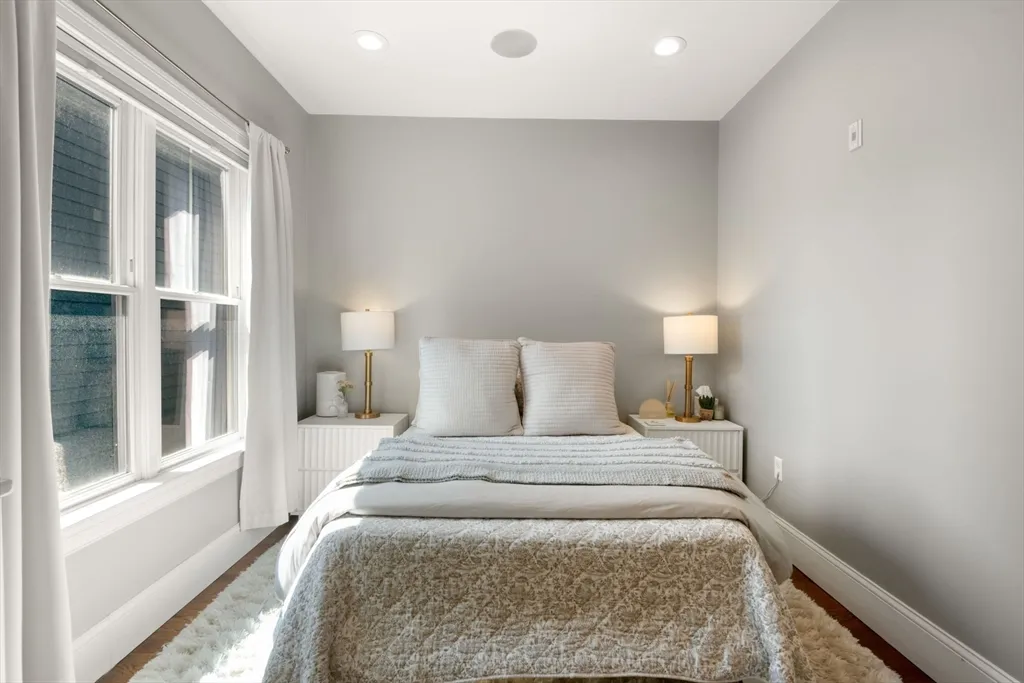 2 bed, 2 bath apartment for rent at 360 W 2nd St Unit 14, South Boston — photo 23 of 40