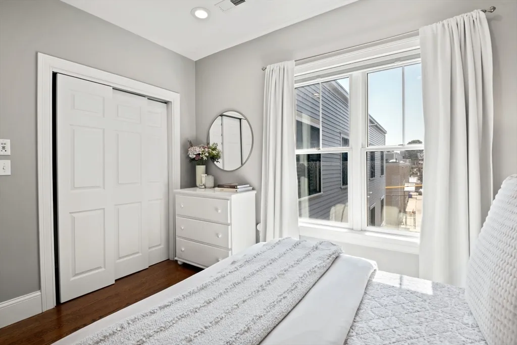 2 bed, 2 bath apartment for rent at 360 W 2nd St Unit 14, South Boston — photo 24 of 40