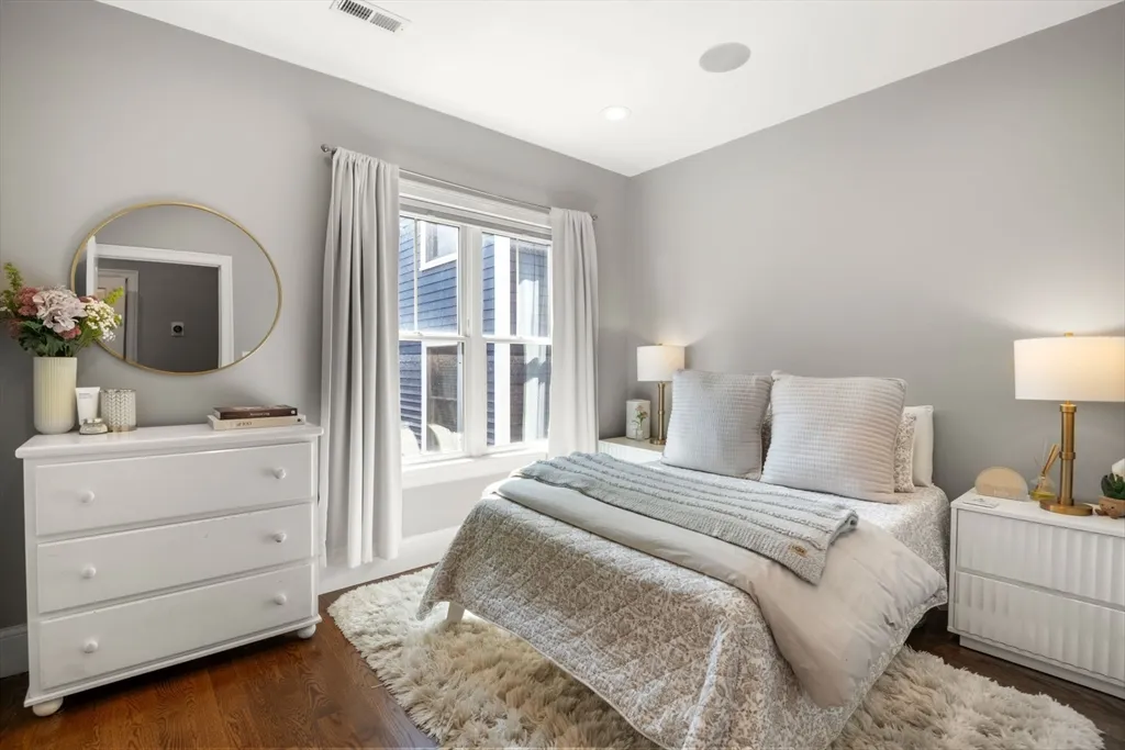 2 bed, 2 bath apartment for rent at 360 W 2nd St Unit 14, South Boston — photo 22 of 40