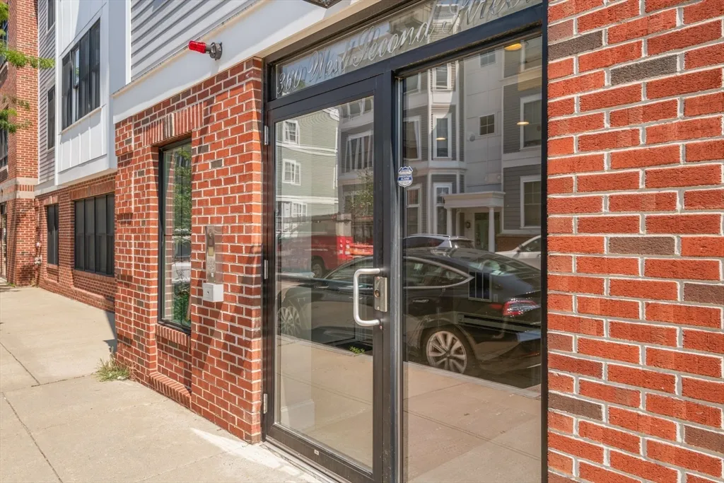 2 bed, 2 bath apartment for rent at 360 W 2nd St Unit 14, South Boston — photo 39 of 40