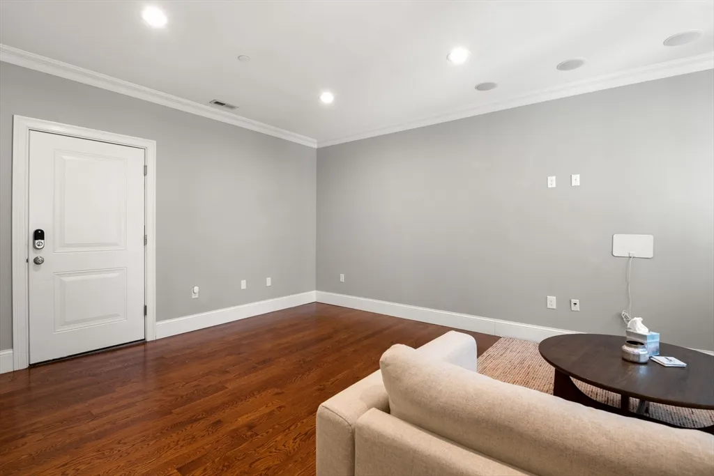 2 bed, 2 bath apartment for rent at 360 W 2nd St Unit 14, South Boston — photo 7 of 40