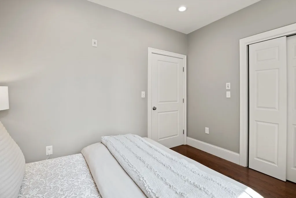 2 bed, 2 bath apartment for rent at 360 W 2nd St Unit 14, South Boston — photo 25 of 40