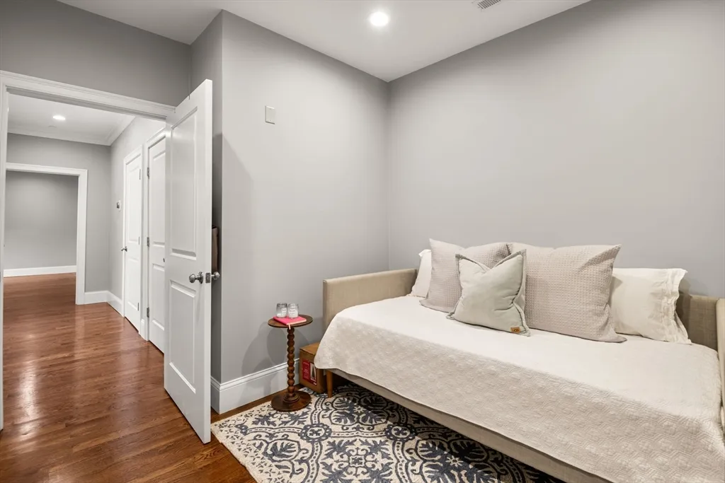 2 bed, 2 bath apartment for rent at 360 W 2nd St Unit 14, South Boston — photo 29 of 40