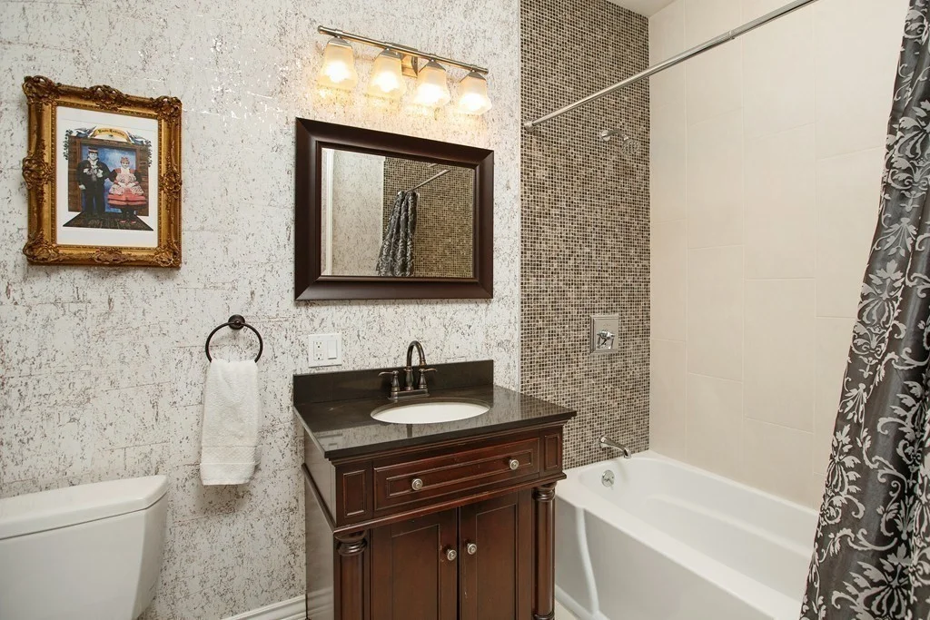 2 bed, 2 bath apartment for rent at 361 4th St Unit 4, South Boston — photo 10 of 14