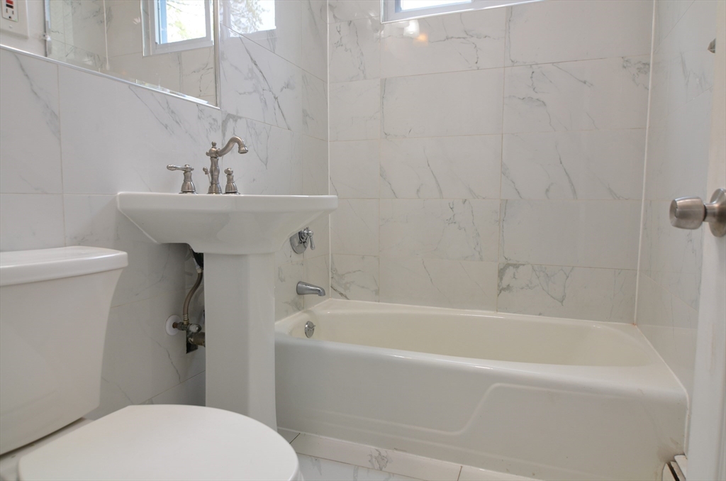 1 bed, 1 bath apartment for rent at 361 Charles St Unit 1, Malden — photo 4 of 7