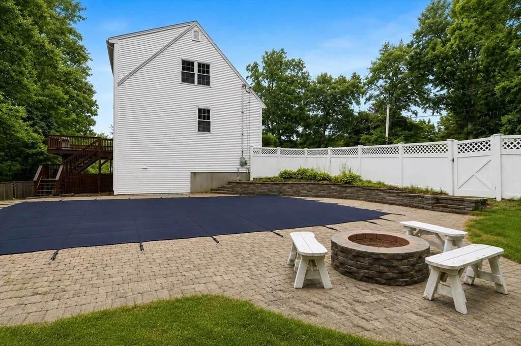 3 bed, 2 bath apartment for rent at 361 Cumberland Ave Unit 0, North Attleboro — photo 23 of 34