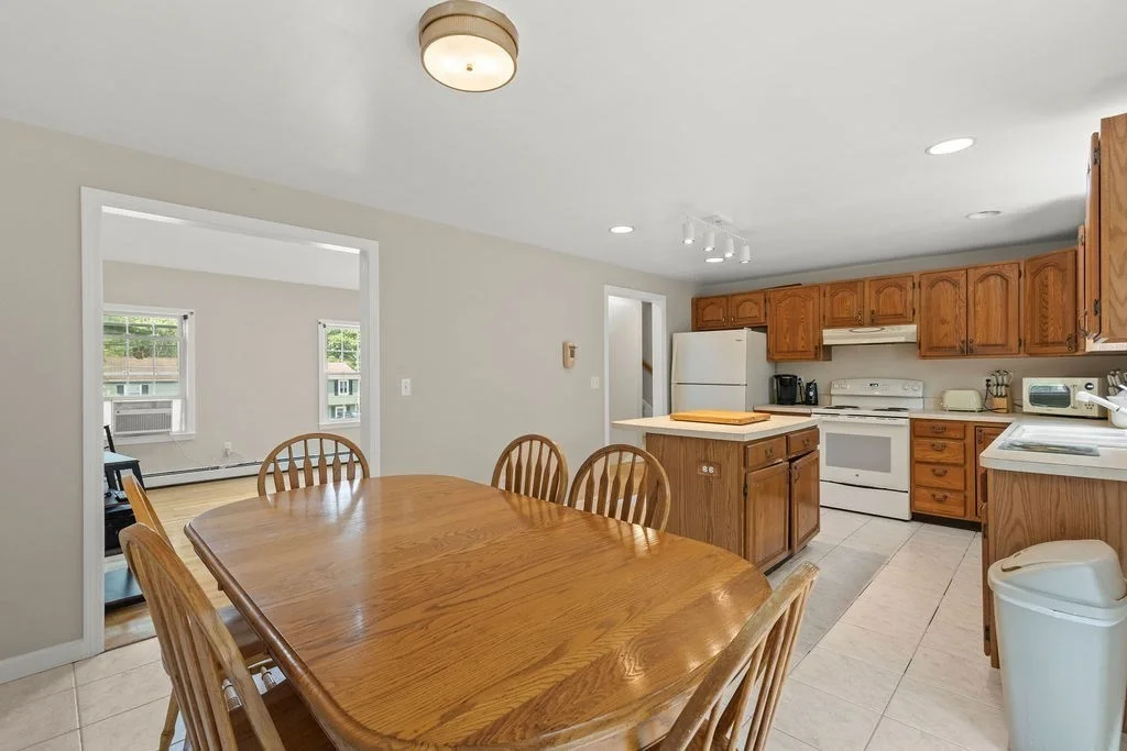 3 bed, 2 bath apartment for rent at 361 Cumberland Ave Unit 0, North Attleboro — photo 4 of 34