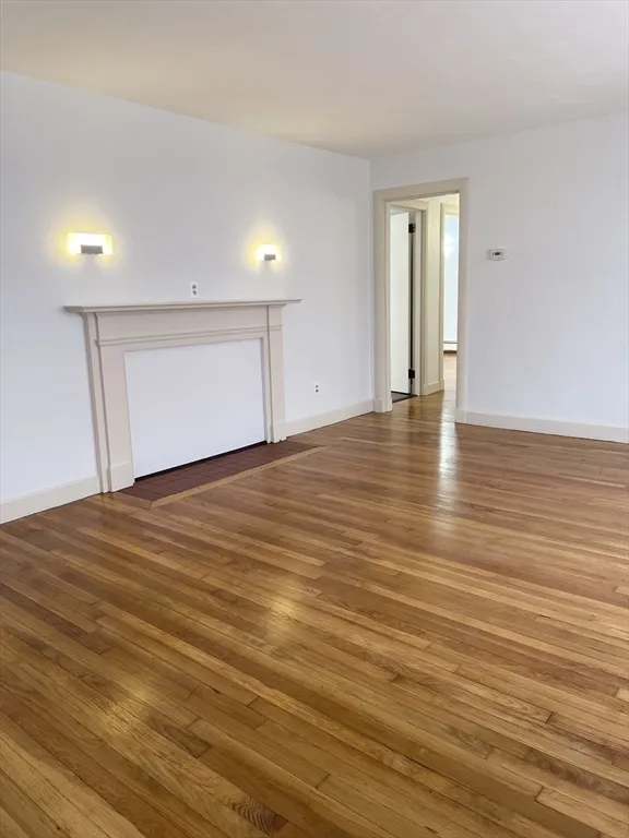 3 bed, 1 bath apartment for rent at 361 Mishawum Rd, Woburn — photo 2 of 23