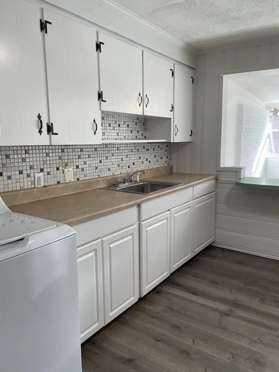 3 bed, 1 bath apartment for rent at 361 Mishawum Rd, Woburn — photo 6 of 23