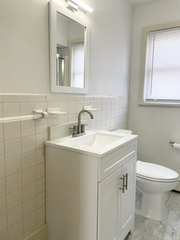 3 bed, 1 bath apartment for rent at 361 Mishawum Rd, Woburn — photo 13 of 23