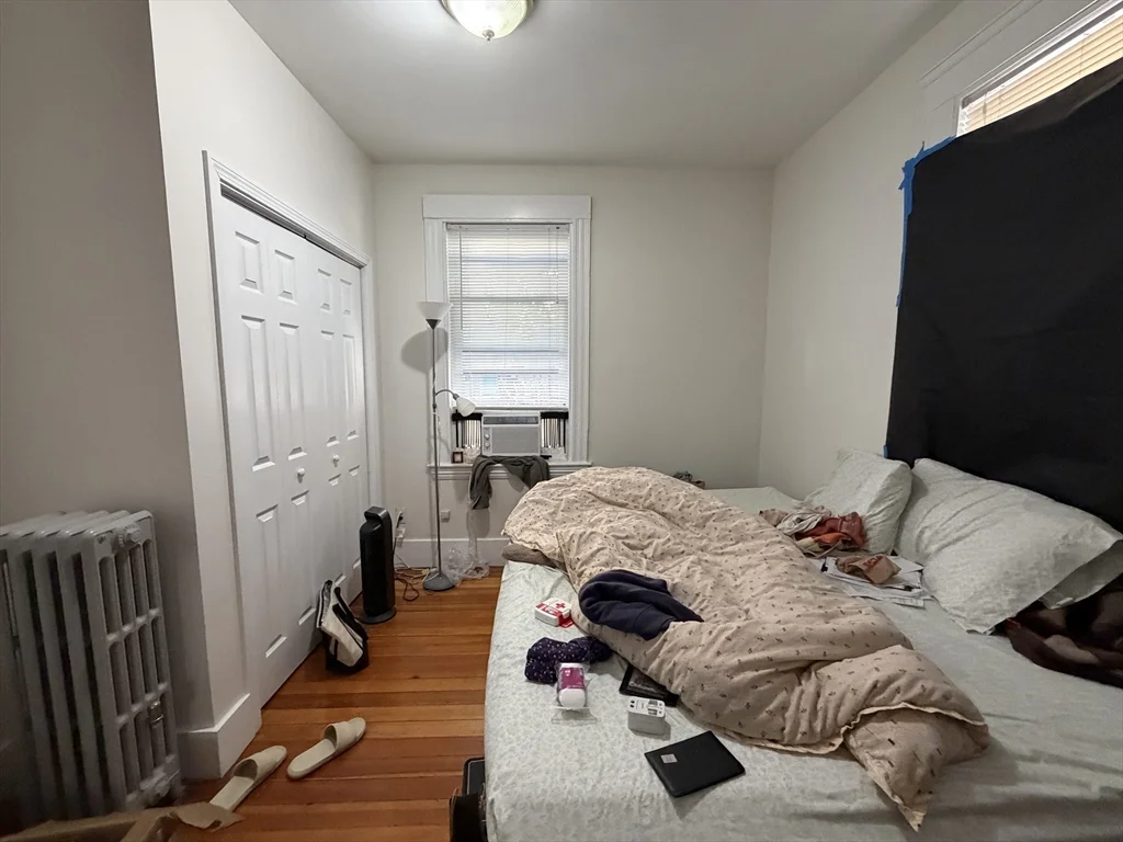 3 bed, 1 bath apartment for rent at 361 Washington St Unit 1L, The Port — photo 11 of 14