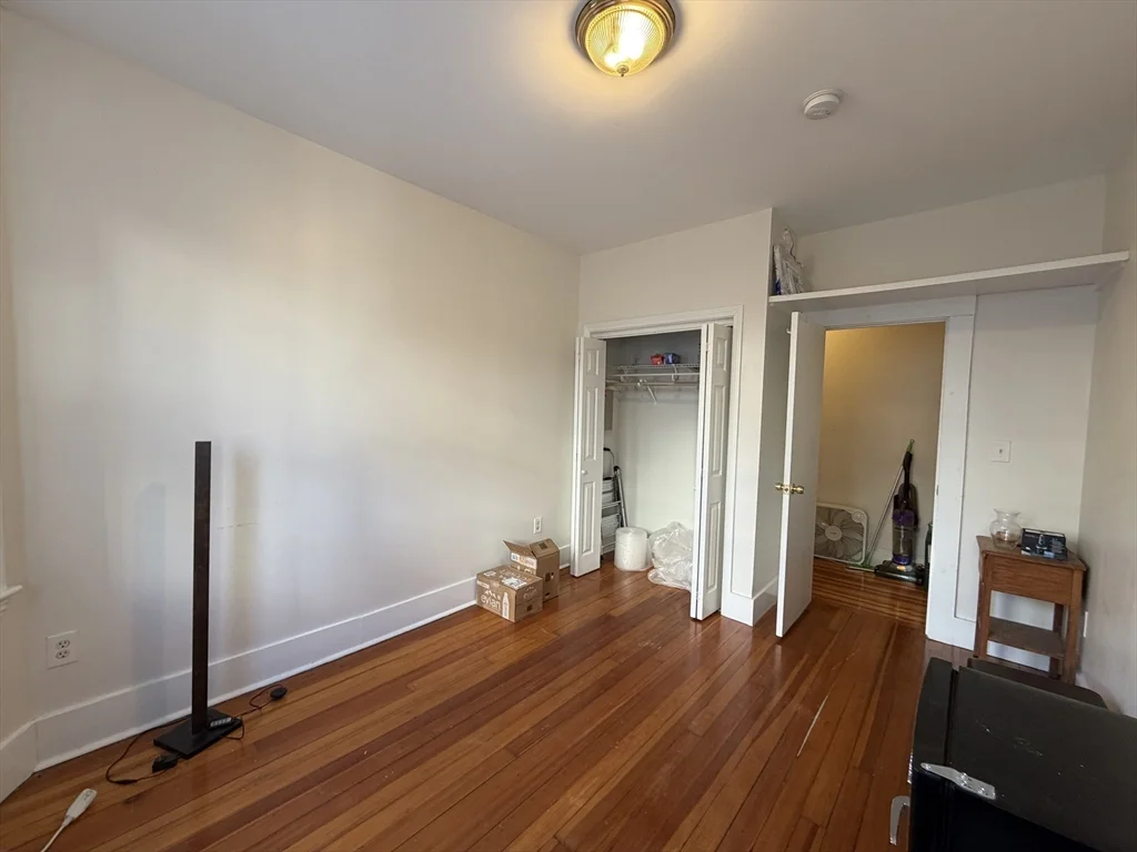 3 bed, 1 bath apartment for rent at 361 Washington St Unit 1L, The Port — photo 9 of 14
