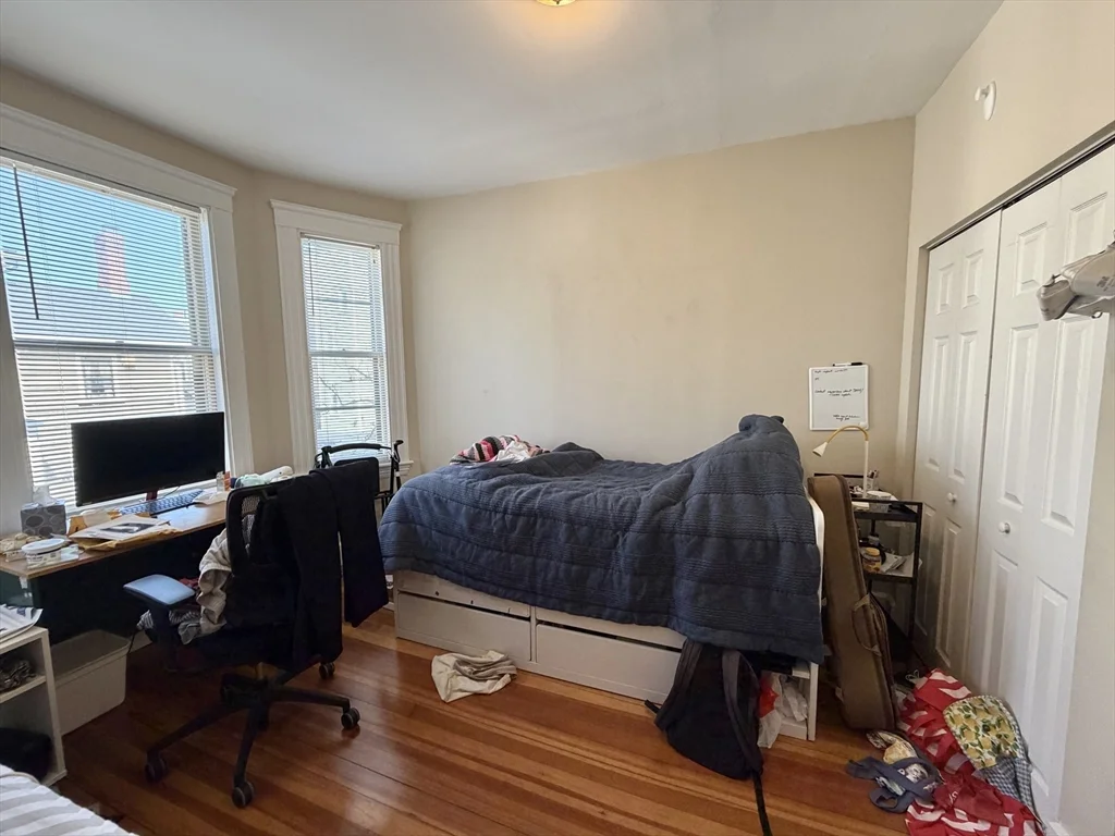 3 bed, 1 bath apartment for rent at 361 Washington St Unit 2L, Central Square — photo 7 of 12