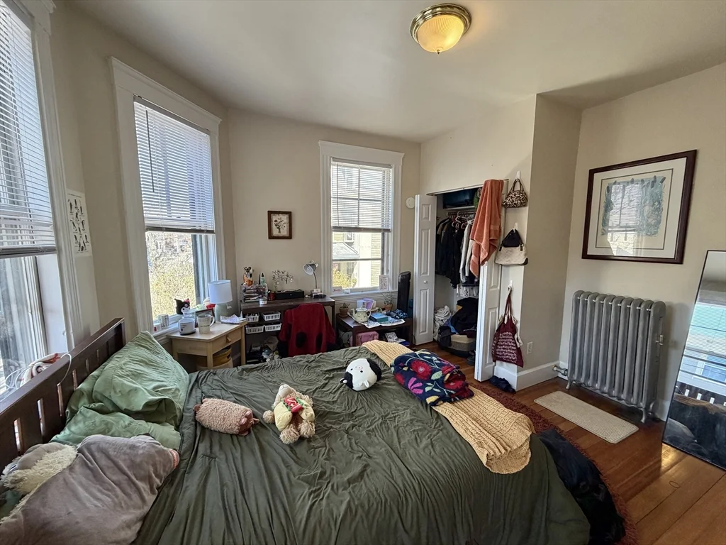 3 bed, 1 bath apartment for rent at 361 Washington St Unit 2L, Central Square — photo 2 of 12
