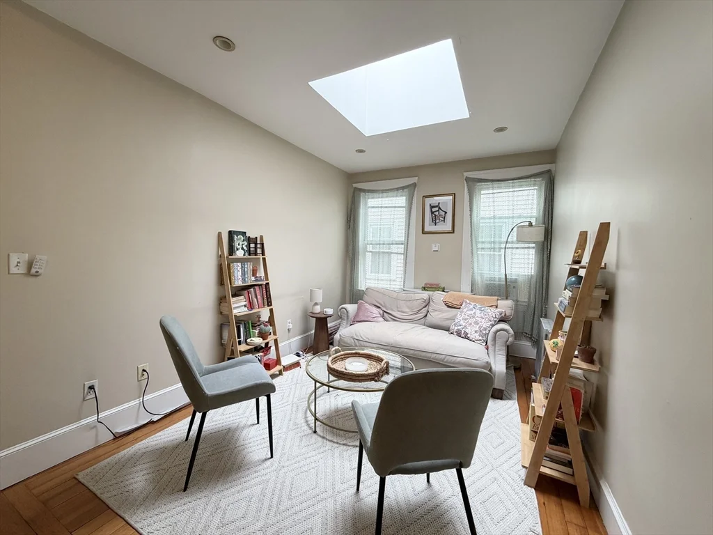 3 bed, 1 bath apartment for rent at 361 Washington St Unit 3R, The Port — photo 1 of 13