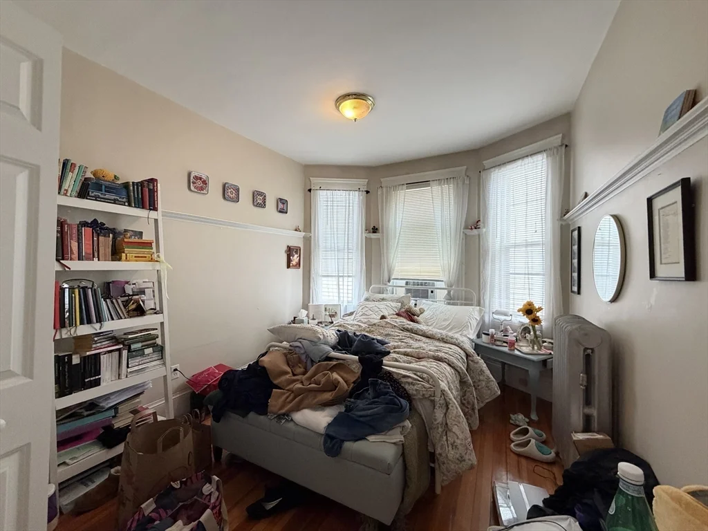 3 bed, 1 bath apartment for rent at 361 Washington St Unit 3R, The Port — photo 8 of 13