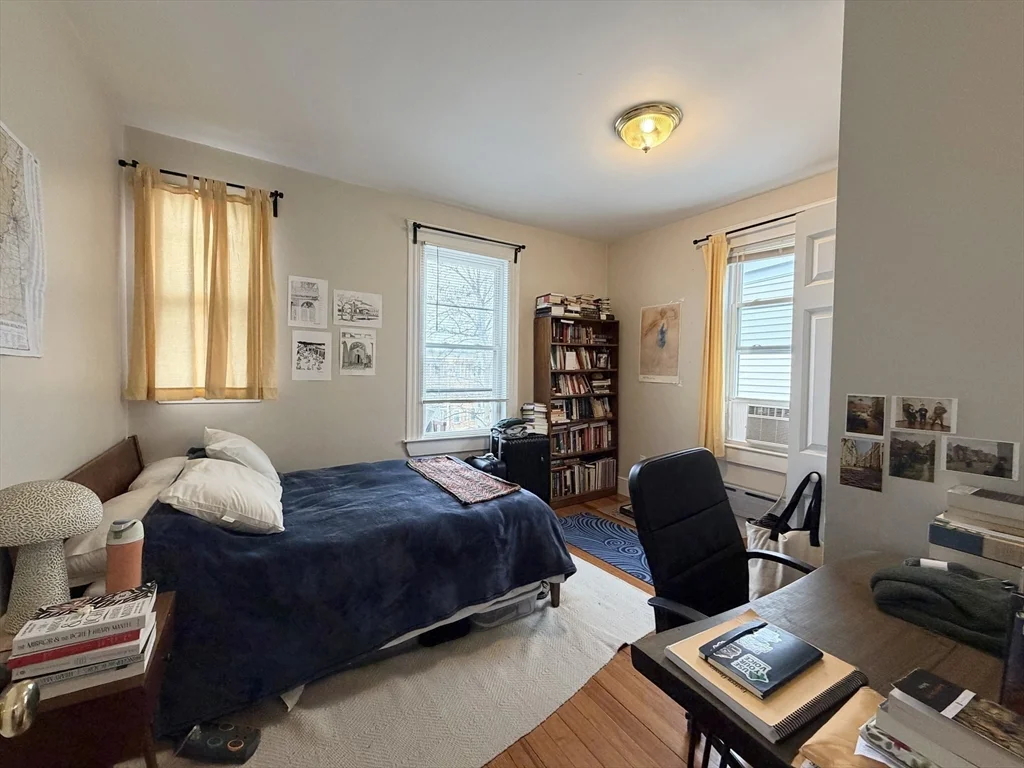 3 bed, 1 bath apartment for rent at 361 Washington St Unit 3R, The Port — photo 4 of 13
