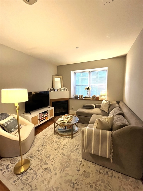 1 bed, 1 bath apartment for rent at 361 West Broadway Unit 1, South Boston — photo 3 of 13