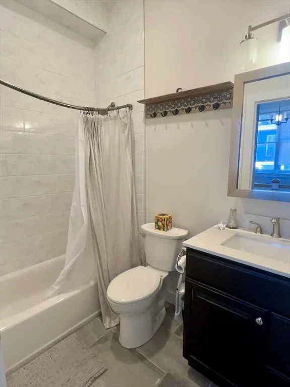 3 bed, 3 bath apartment for rent at 362-364 W 4th St Unit 1, South Boston — photo 9 of 20