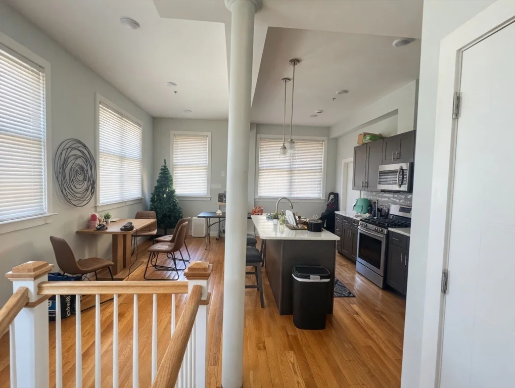 3 bed, 3 bath apartment for rent at 362-364 W 4th St Unit 1, South Boston — photo 1 of 20